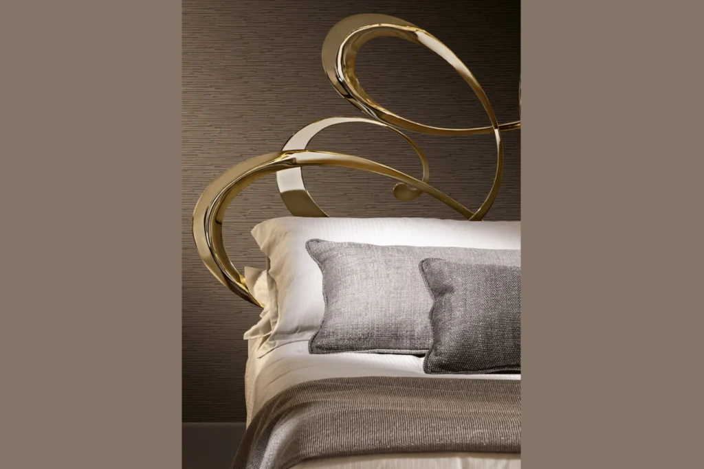 Dolcevita Bed, view 6
