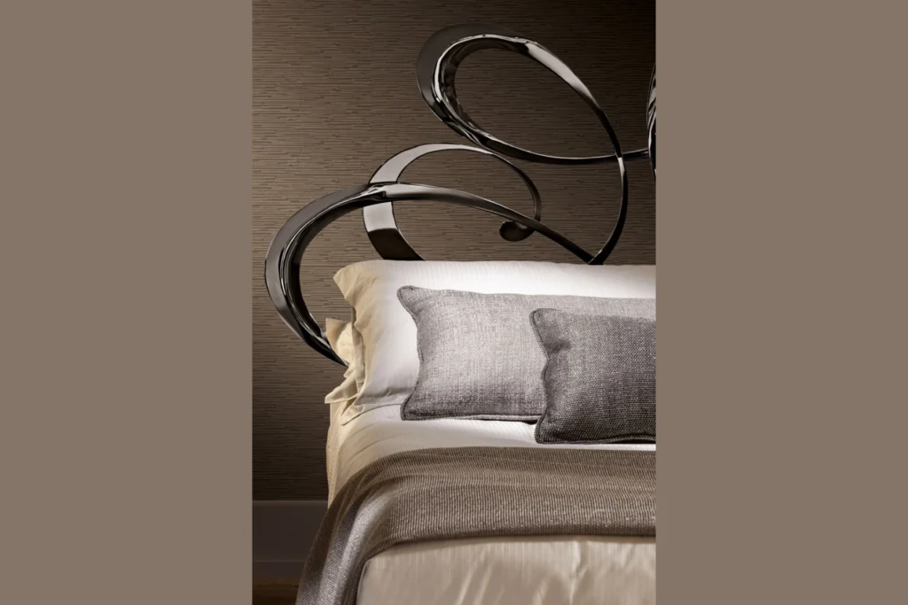 Dolcevita Bed, view 7